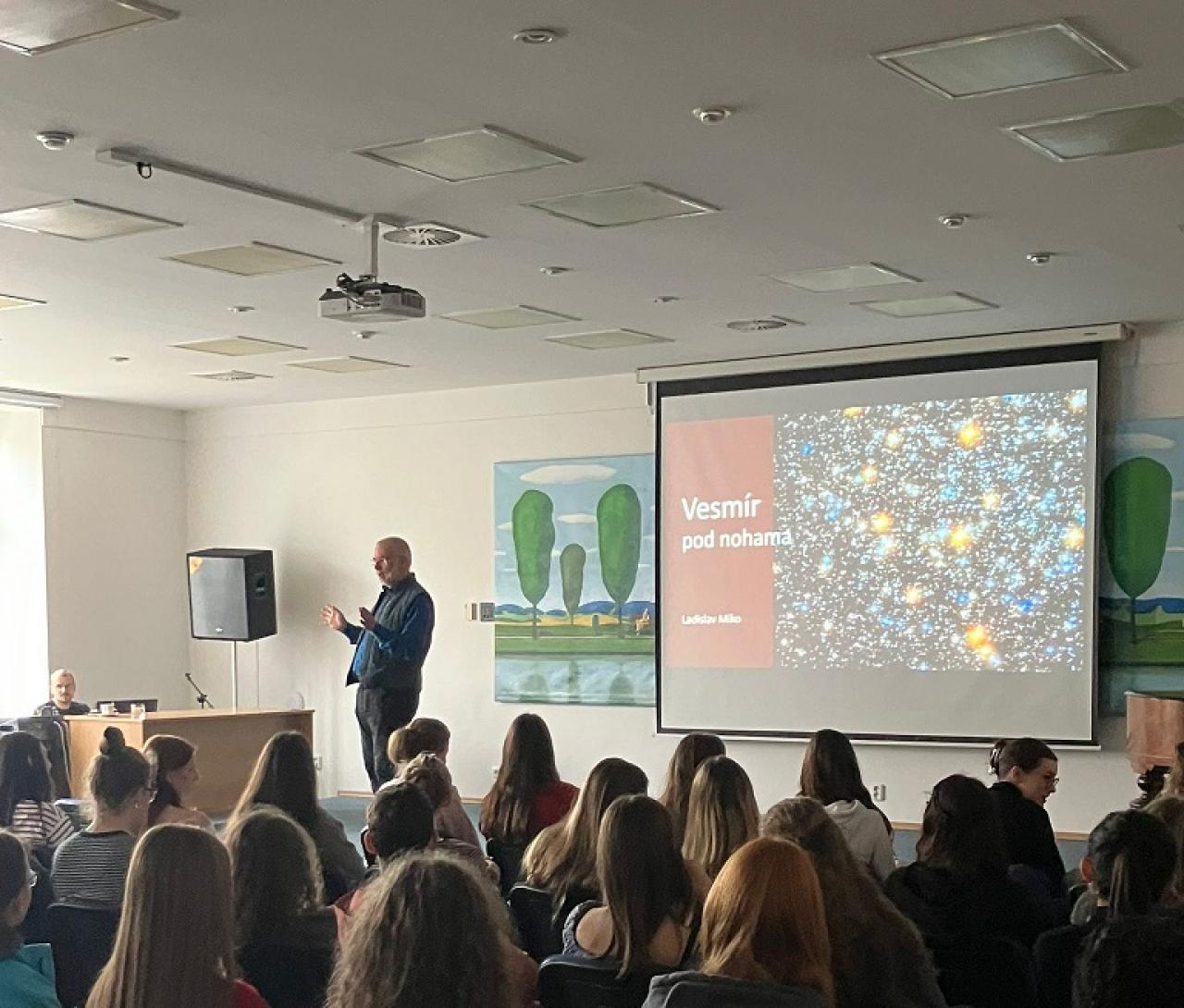Ladislav Miko přednáší o půdě