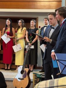 Předávání maturitního vysvědčení 4.B/2025