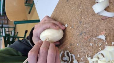 Studenti třetích ročníků při tvorbě