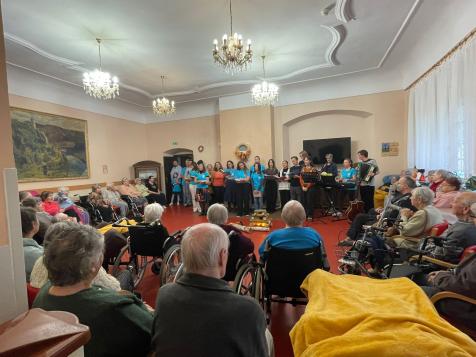 Zpívání u táborového ohně DpS Světlo Drhovle 25.10.2025