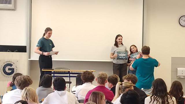 Předávání diplomu