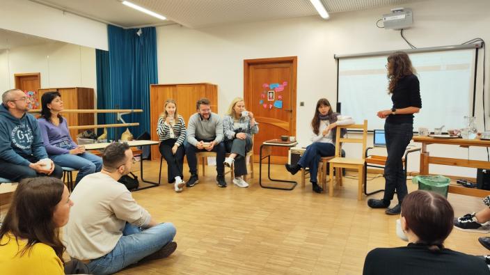 prezentace alternativního vzdělávání návštěva pražského gymnázia