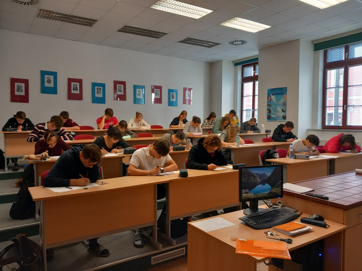 Lingvistická olympiáda