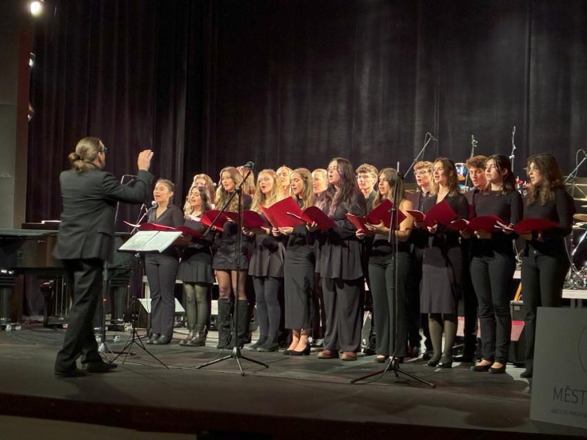 Komorní sbor Gymnázia Roberta Kocha Komorní sbor Gymnázia Roberta Kocha